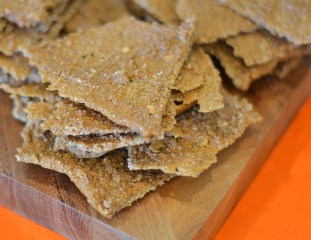 Chilli, cashew and sunflower seed raw crackers
