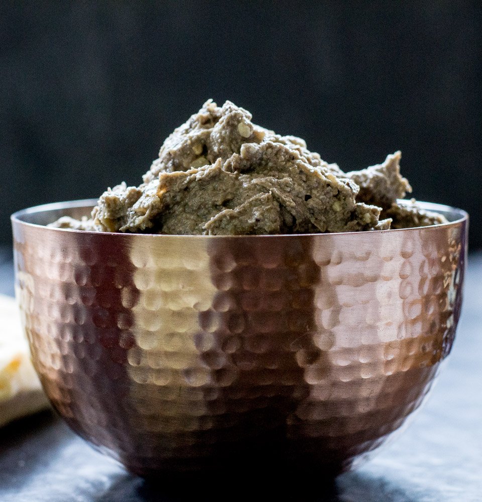 Vegan Smoky Garlic Mushroom Pâté Vegan Smoky Garlic Mushroom Pâté